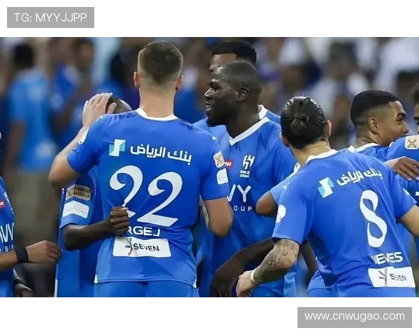 利雅得新月迎战强敌 激烈对决燃起球迷热情全场焦点精彩纷呈