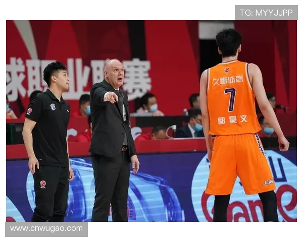 稠州金租力战对手，激情碰撞引燃全场！