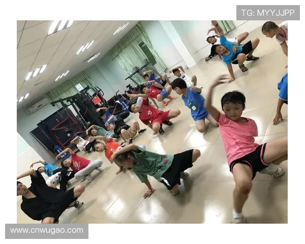 舞动人生的节奏与梦想：王伟的街舞故事与心路历程