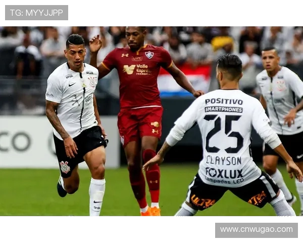 基普迪纳摩与根特的激烈对决揭示了欧洲足球的竞争魅力与战术智慧