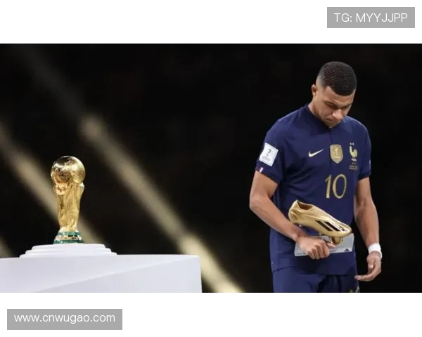 姆巴佩在世界杯赛场上的精彩表现引发全球关注与热议 姆巴佩在世界杯赛场上的精彩表现引发全球关注与热议